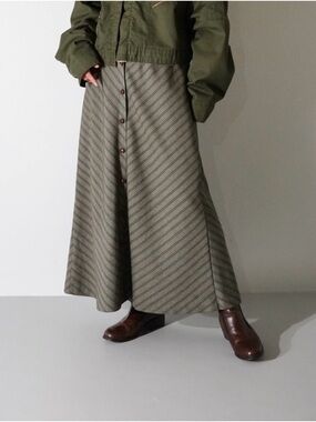 Vintage IVY Collectibles Chic Button Design Diagonal Stripe Maxi Skirt 8